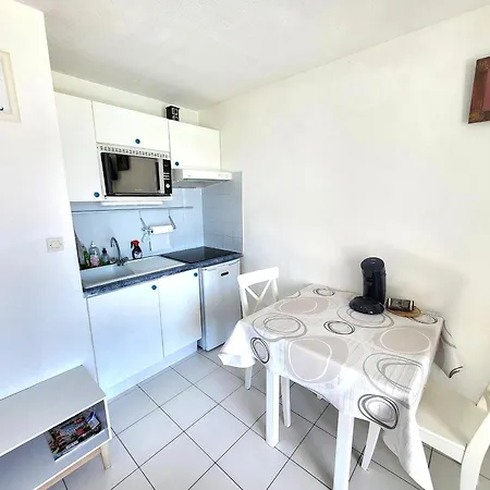 T2 Avec Piscine Et Wi-fi, Proche De Tanchet - Fr-1-92-740 Appartamento La Pironnière
