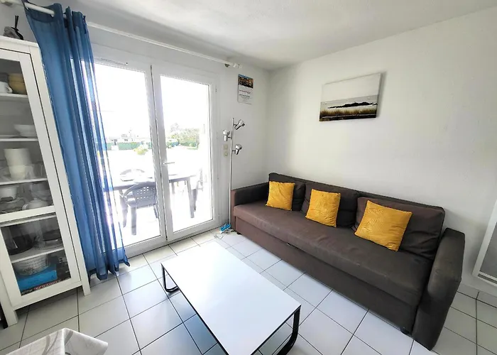 T2 Avec Piscine Et Wi-fi, Proche De Tanchet - Fr-1-92-740 דירה La Pironnière