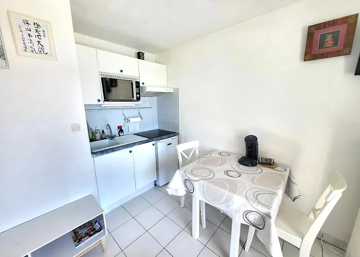 T2 Avec Piscine Et Wi-fi, Proche De Tanchet - Fr-1-92-740 דירה La Pironnière